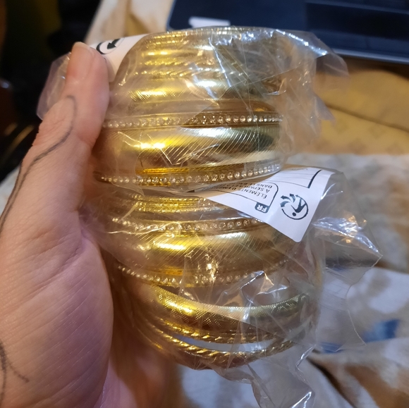 2- 9 Piece Sets of Gold Rhinestone Bangles Size 2.10 or 2.625in Diameter NWT - Picture 3 of 5